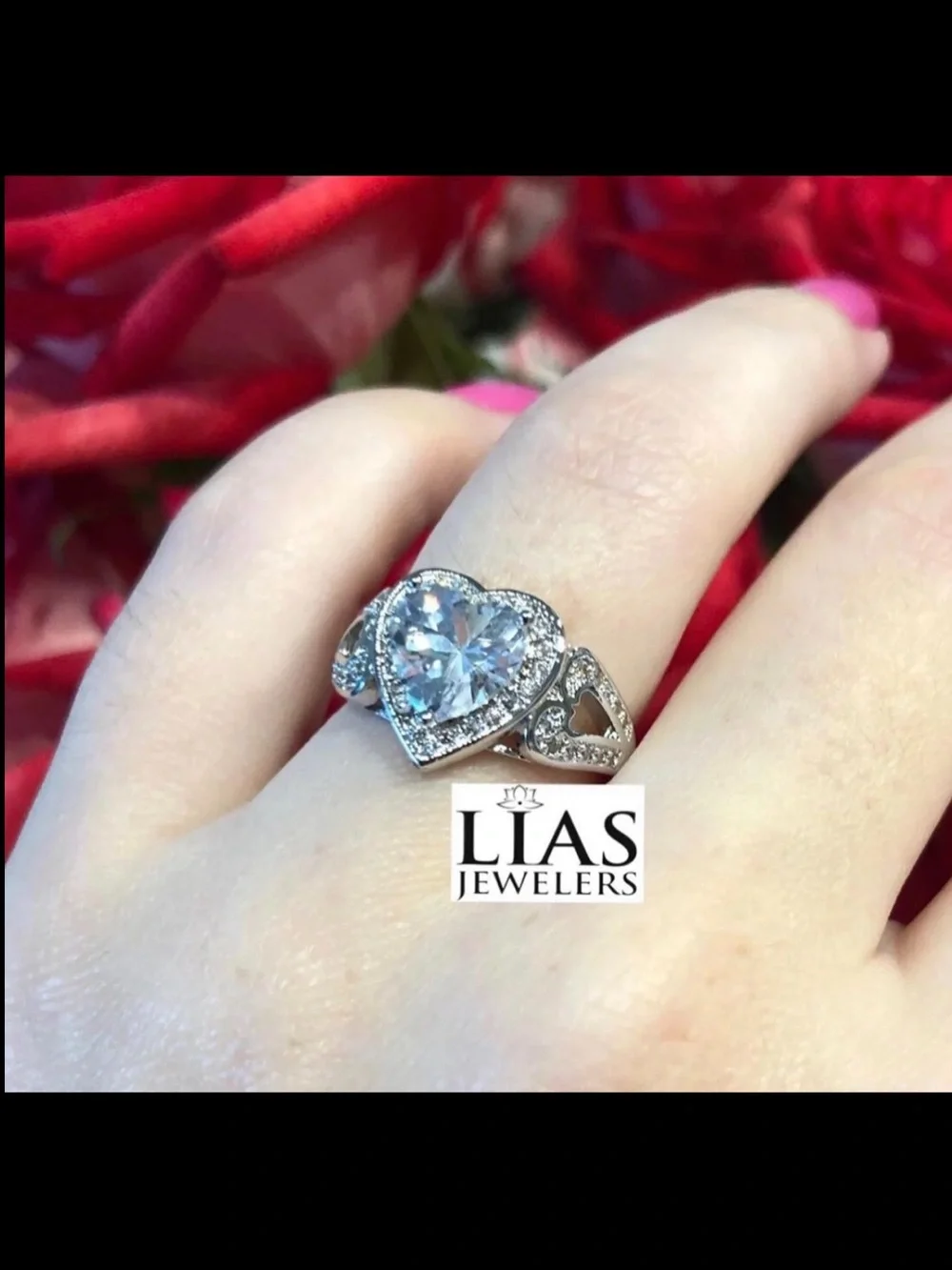 New 18k white gold engagement ring heart shape
